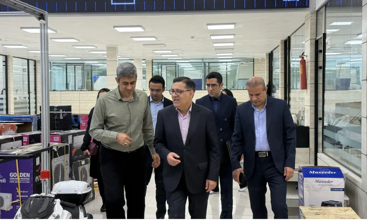 معاون تحقیقات و فناوری دانشگاه علوم پزشکی بوشهر در بازدید از شرکت نیرو گستر لیان بر تقویت ارتباط و تعاملات فناورانه و صنعتی تأکید کرد